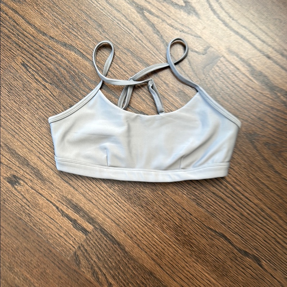 ALO Yoga Airlift Sports Bra in Gravel/Taupe